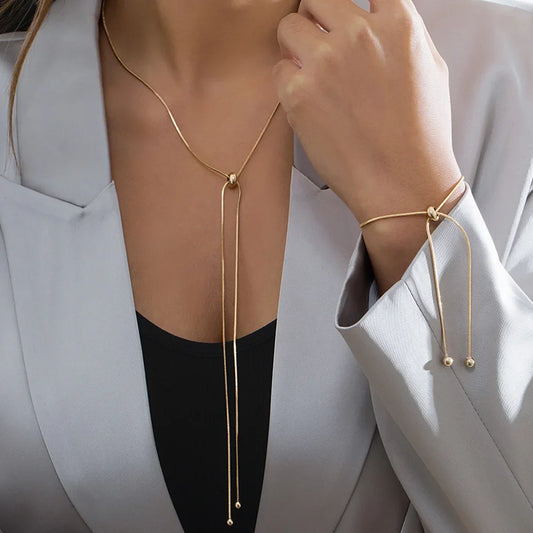 Add a feminine touch, making you more charming.