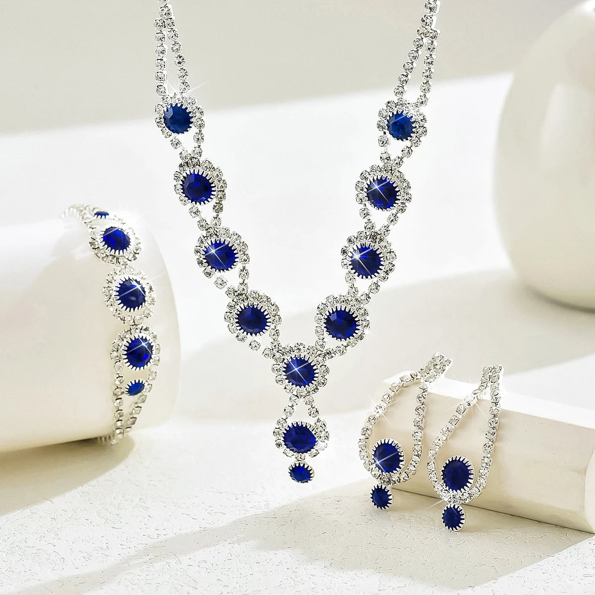 Express your unique femininity with a captivating piece of jewelry from Luna
